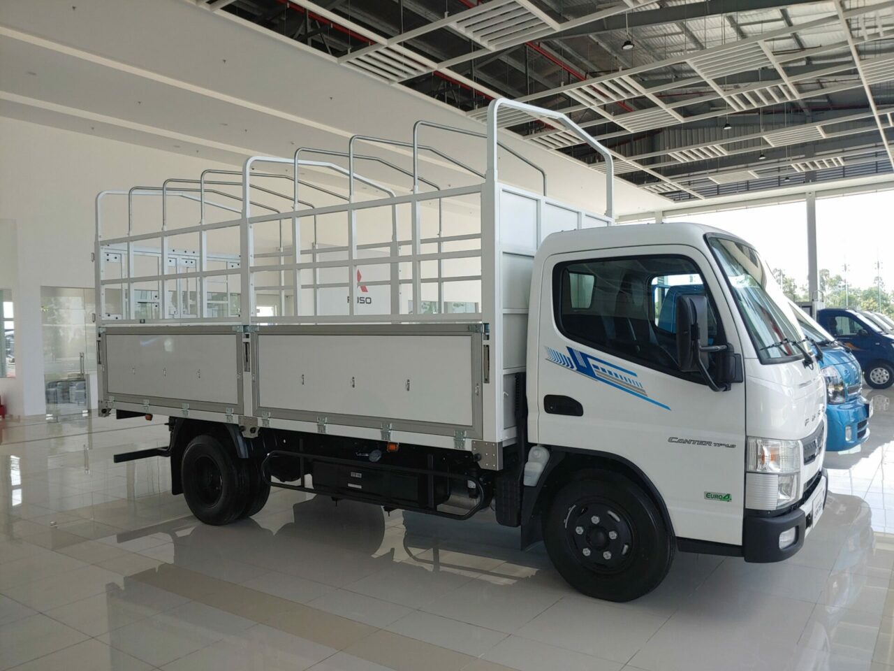 Mitsubishi Fuso FI 170 ( tải trọng 8.2 tấn đời 2023)
